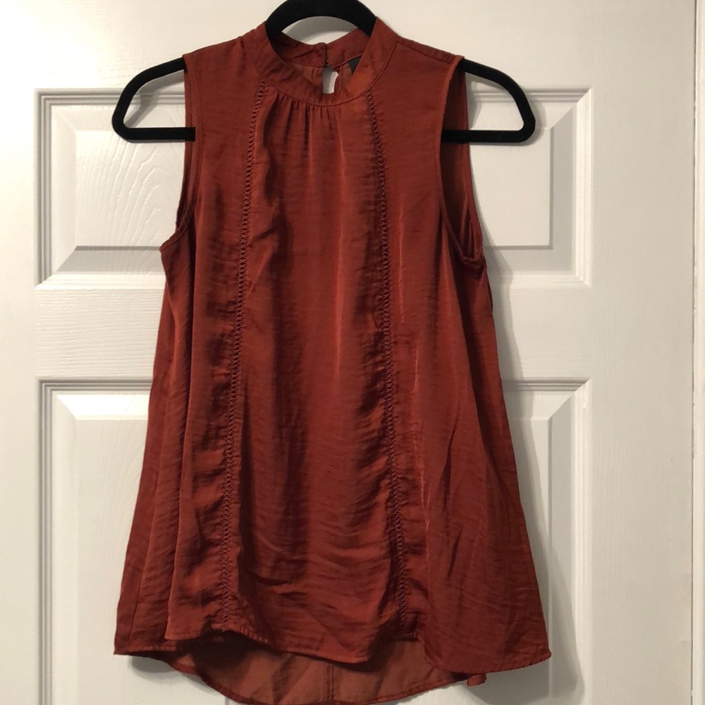 Rust high neck tank